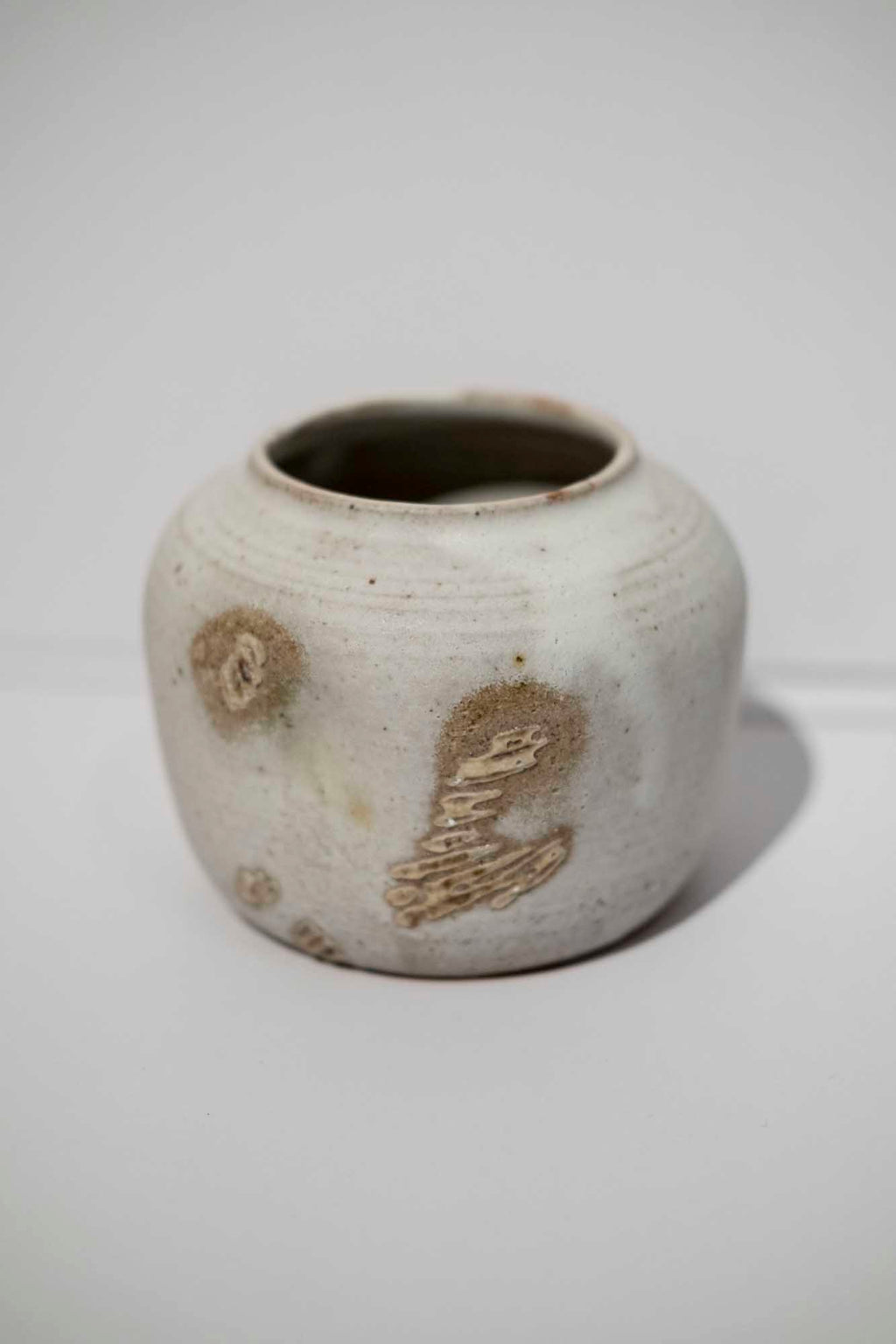 Shiro Shell Bump Vase
