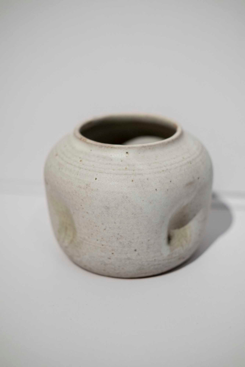 Shiro Shell Bump Vase